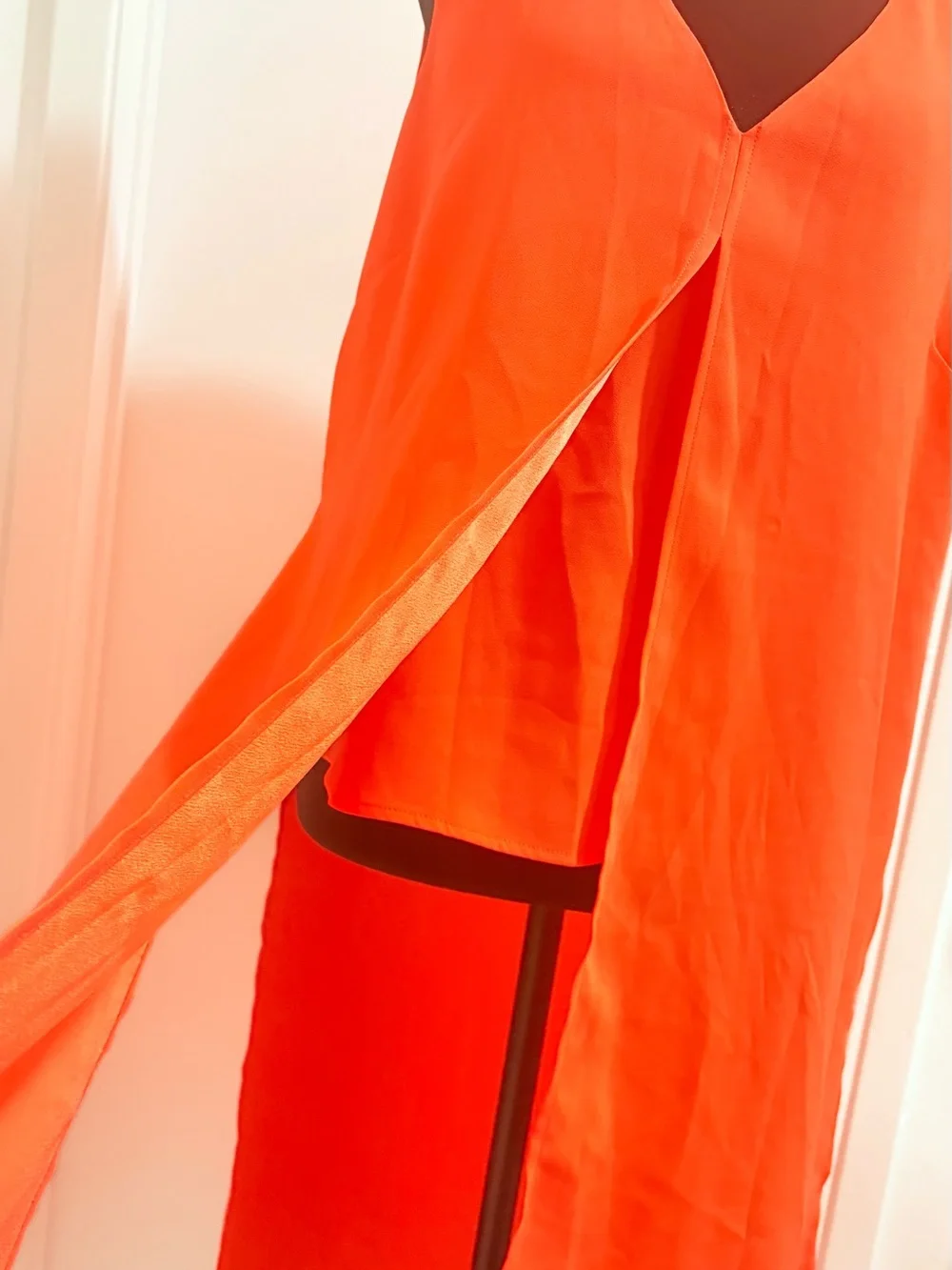 BCBGMaxAzria Bright Orange V-Neck Sleeveless Tunic - Picture 10 of 10